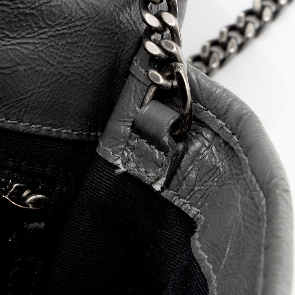 Saint Laurent Crinkled Calfskin Monogram Niki Chain Wallet - Picture 11 of 15